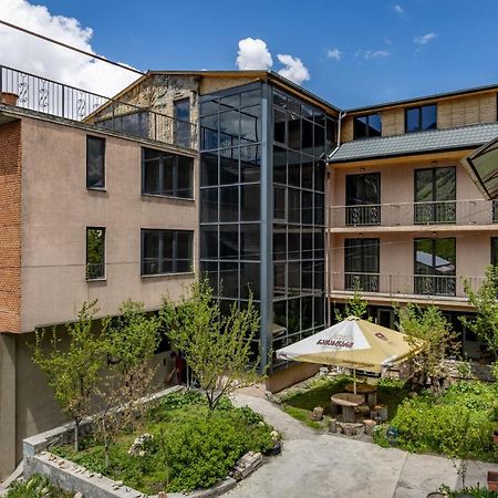 Gp Rooms Kazbegi Bagian luar foto