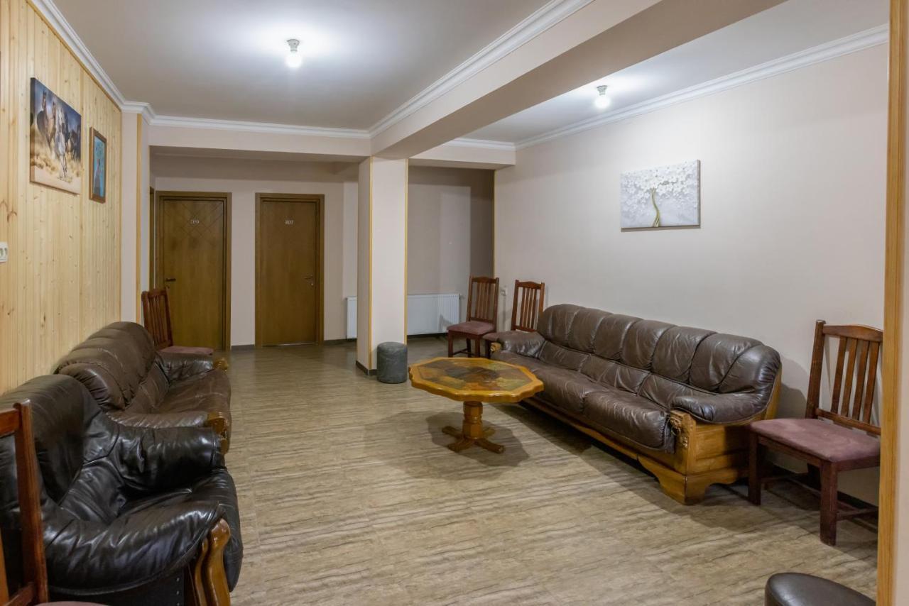 Gp Rooms Kazbegi Bagian luar foto